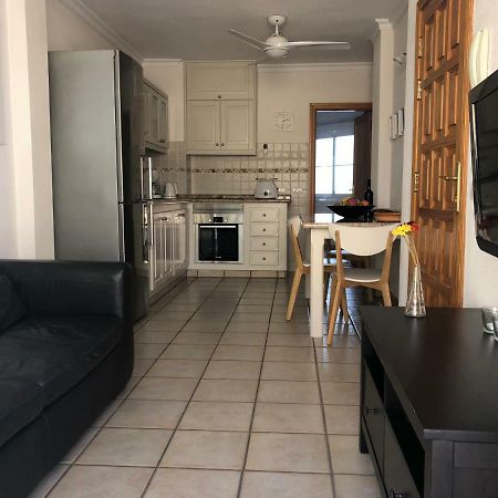 Apartamentos El Faro Puerto De Naos Екстер'єр фото