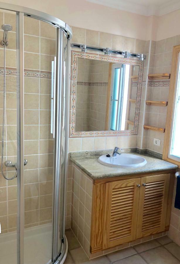 Apartamentos El Faro Puerto De Naos Екстер'єр фото