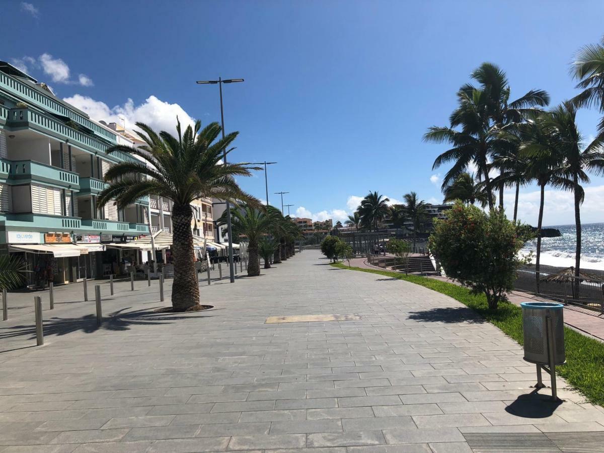 Apartamentos El Faro Puerto De Naos Екстер'єр фото