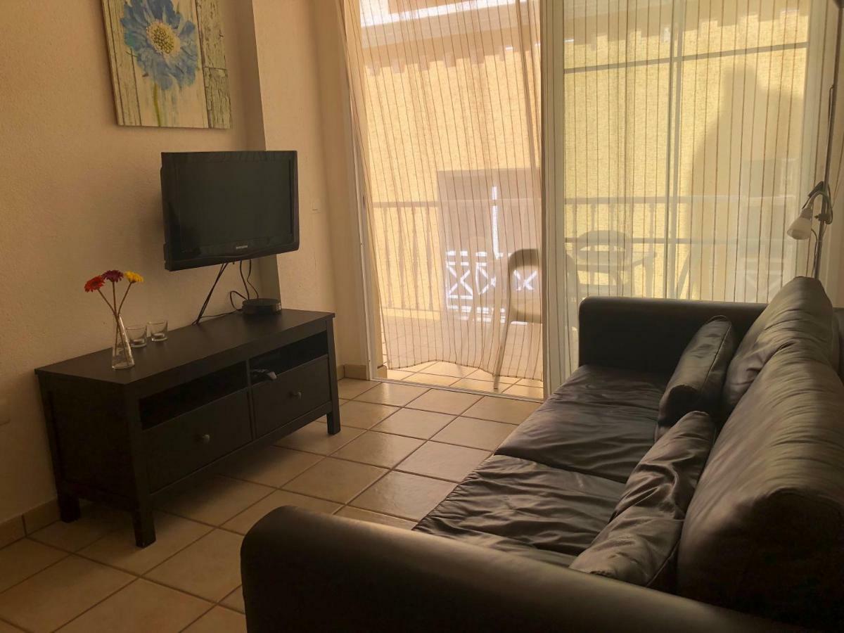 Apartamentos El Faro Puerto De Naos Екстер'єр фото